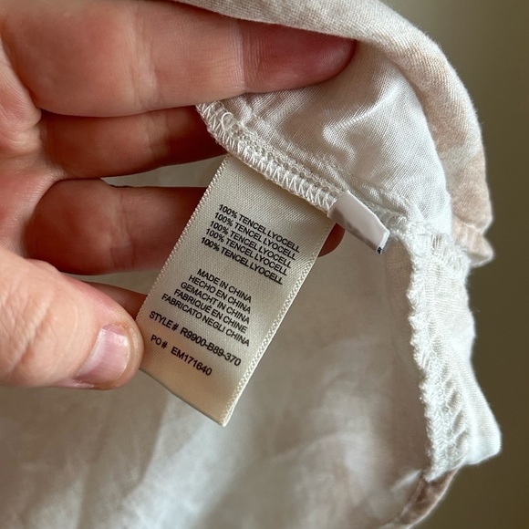 Anthropologie Cloth and Stone Beige Watercolor Tasha Short Sleeve Button Down XS - Picture 5 of 7